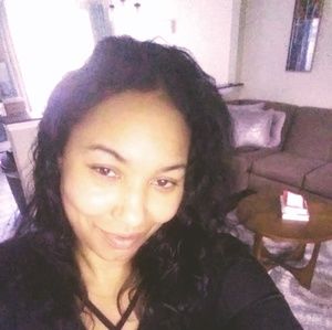 Meet your Posher, Latricia